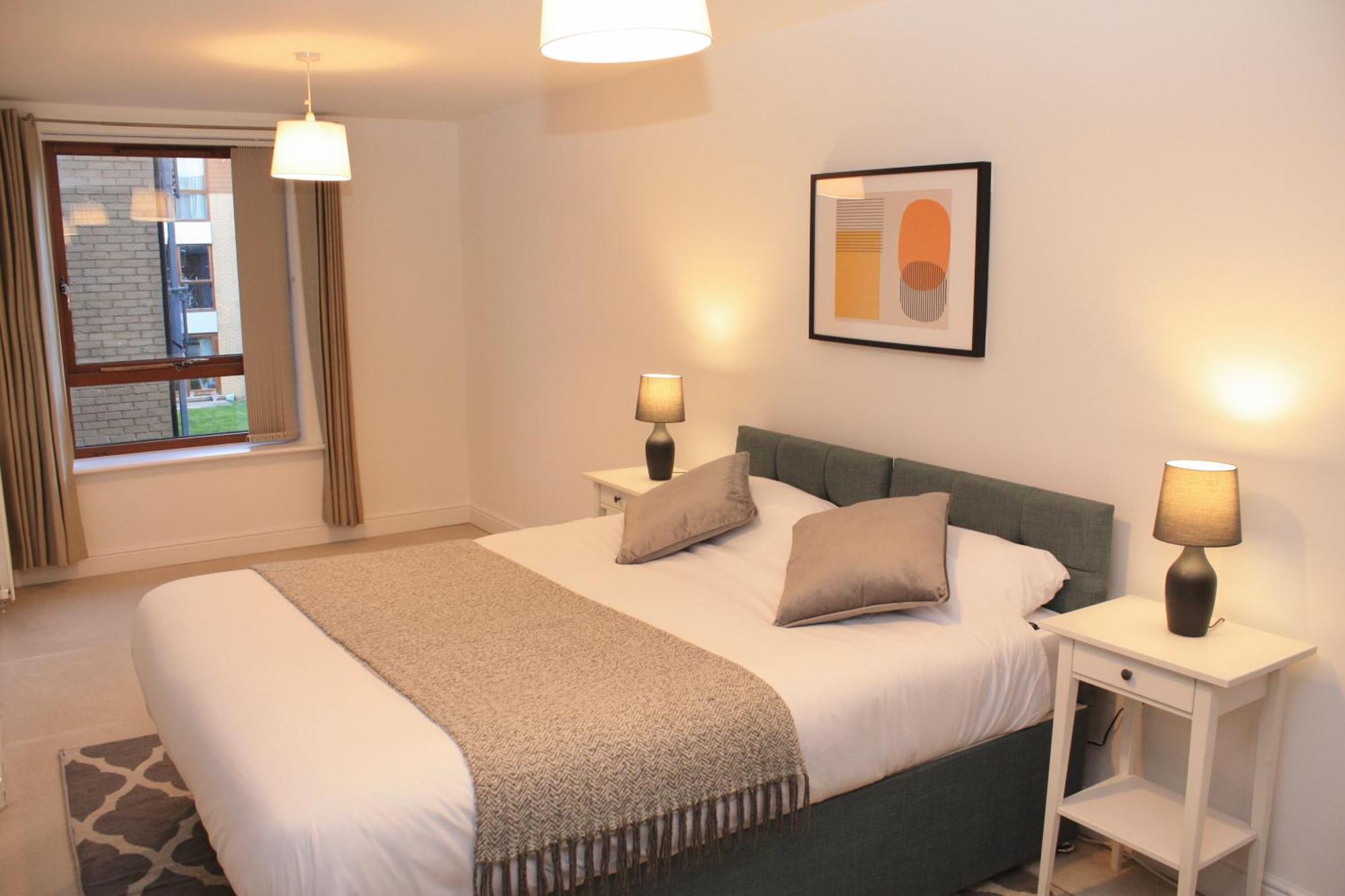 2 Bed 2 Bath Apartment & Parking - Lgw 10Min Drive Crawley  Bagian luar foto